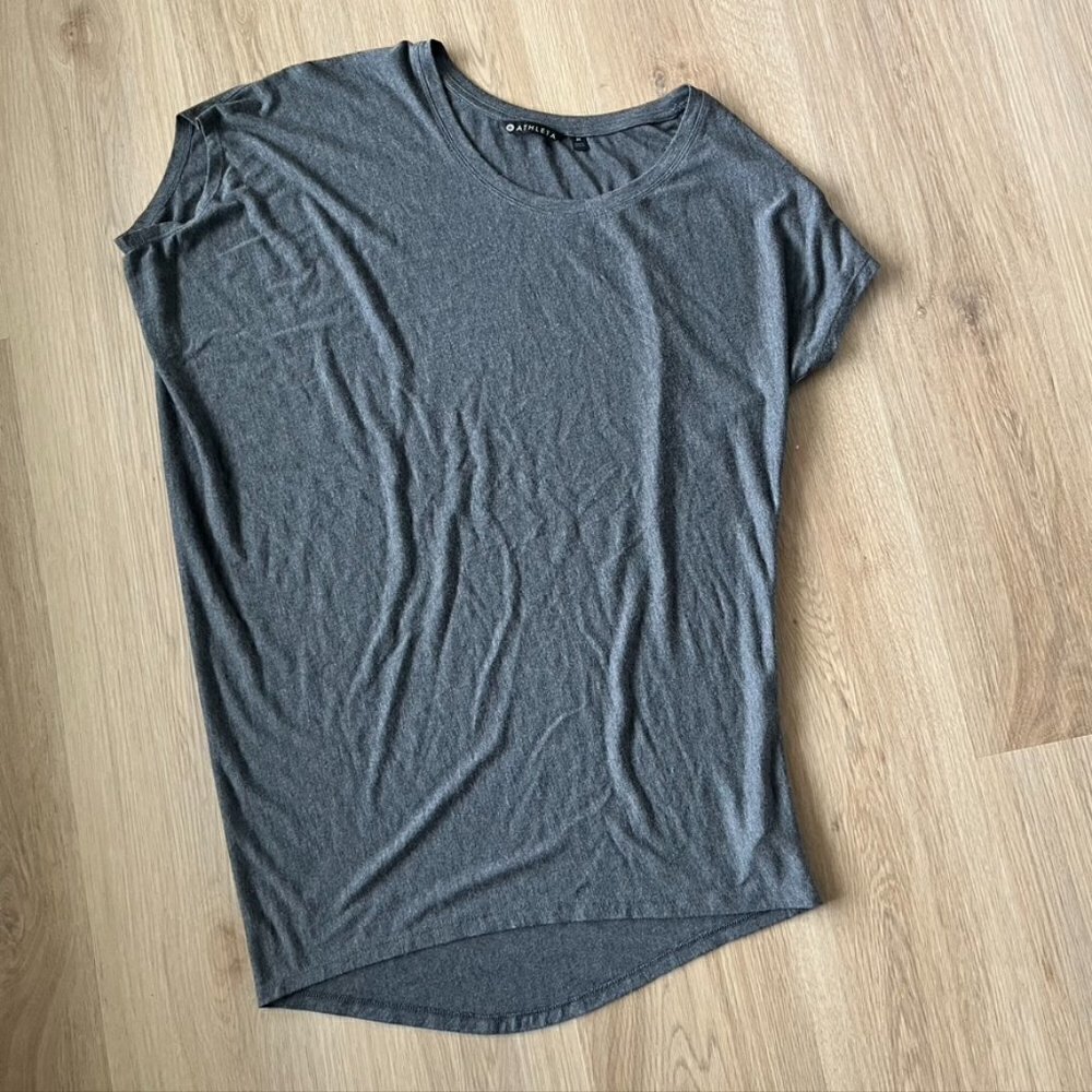 Athleta Treadlight Asymmetrical Relaxed Tee Medium Gray - Picture 2 of 8